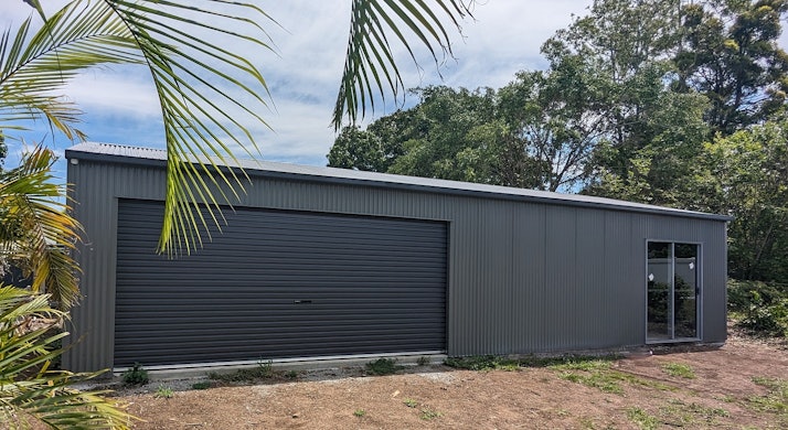 Garages-with-Workshops-11Lx6Wx2.7H