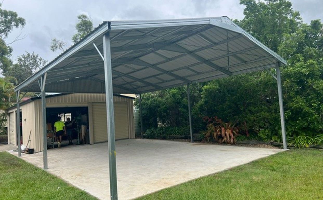 Custom Caravan Garage